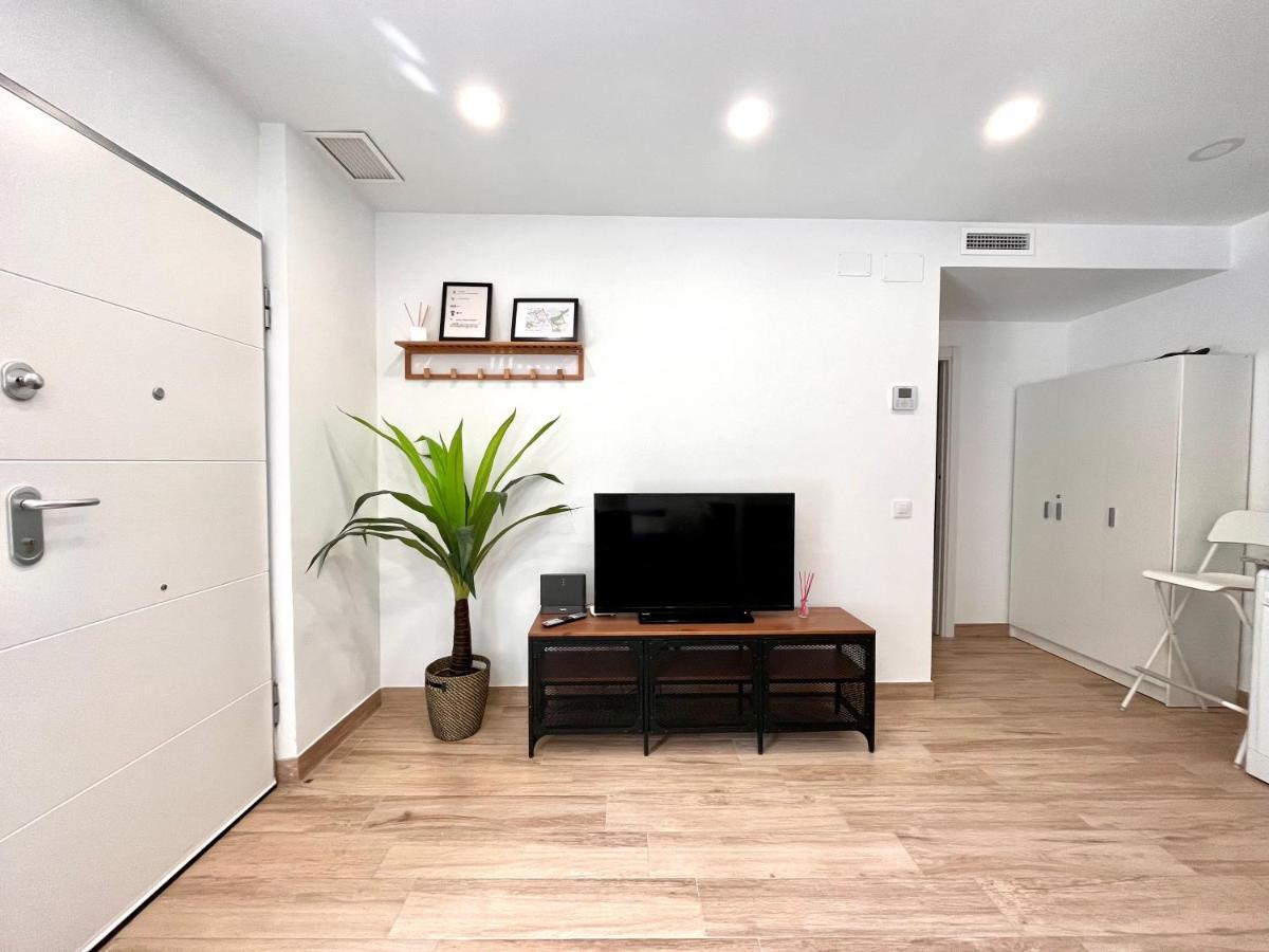 Maximilian 3 Apartment Madrid Bagian luar foto